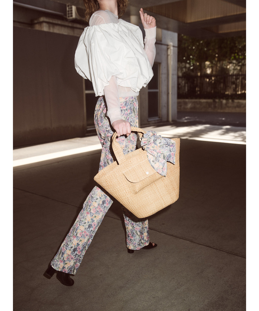 Big pocket basket tote