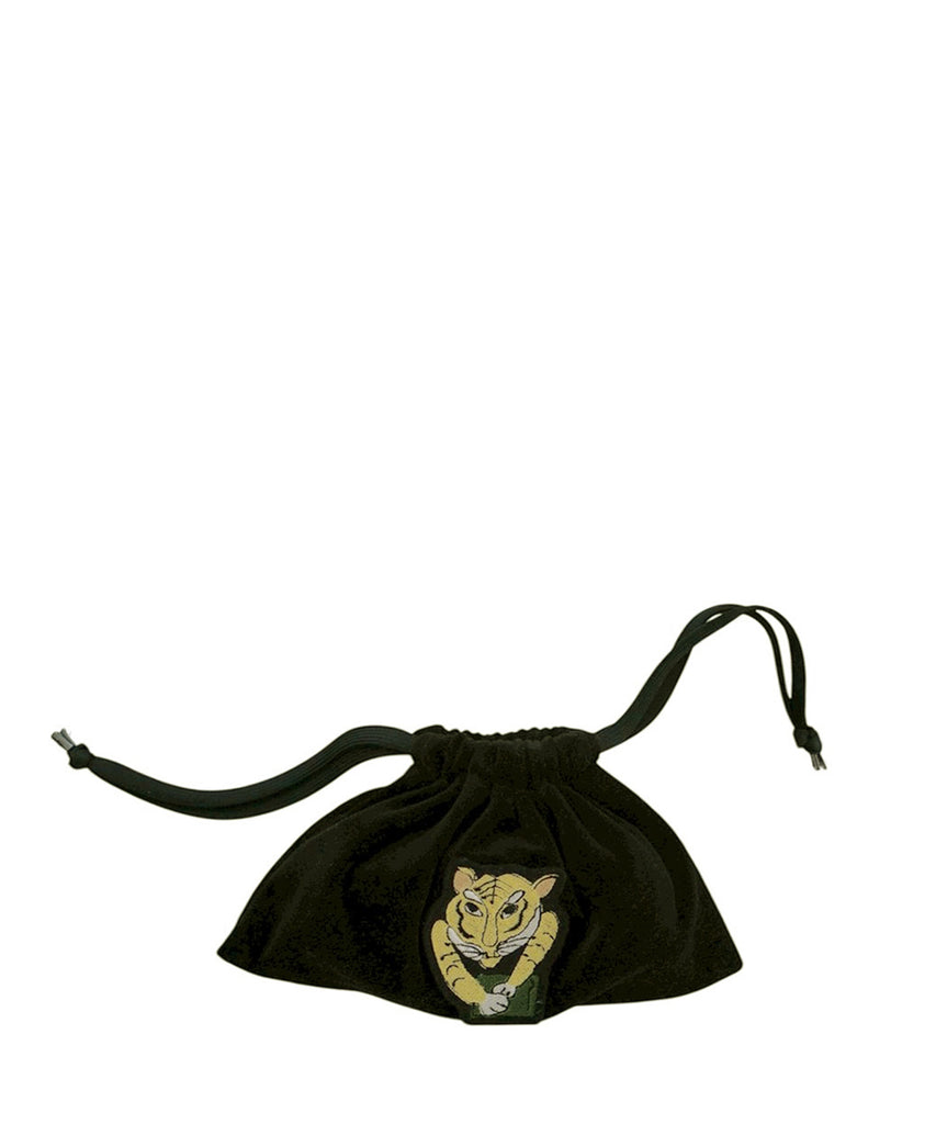 Black_cc6078ce-6737-4bc7-87e4-