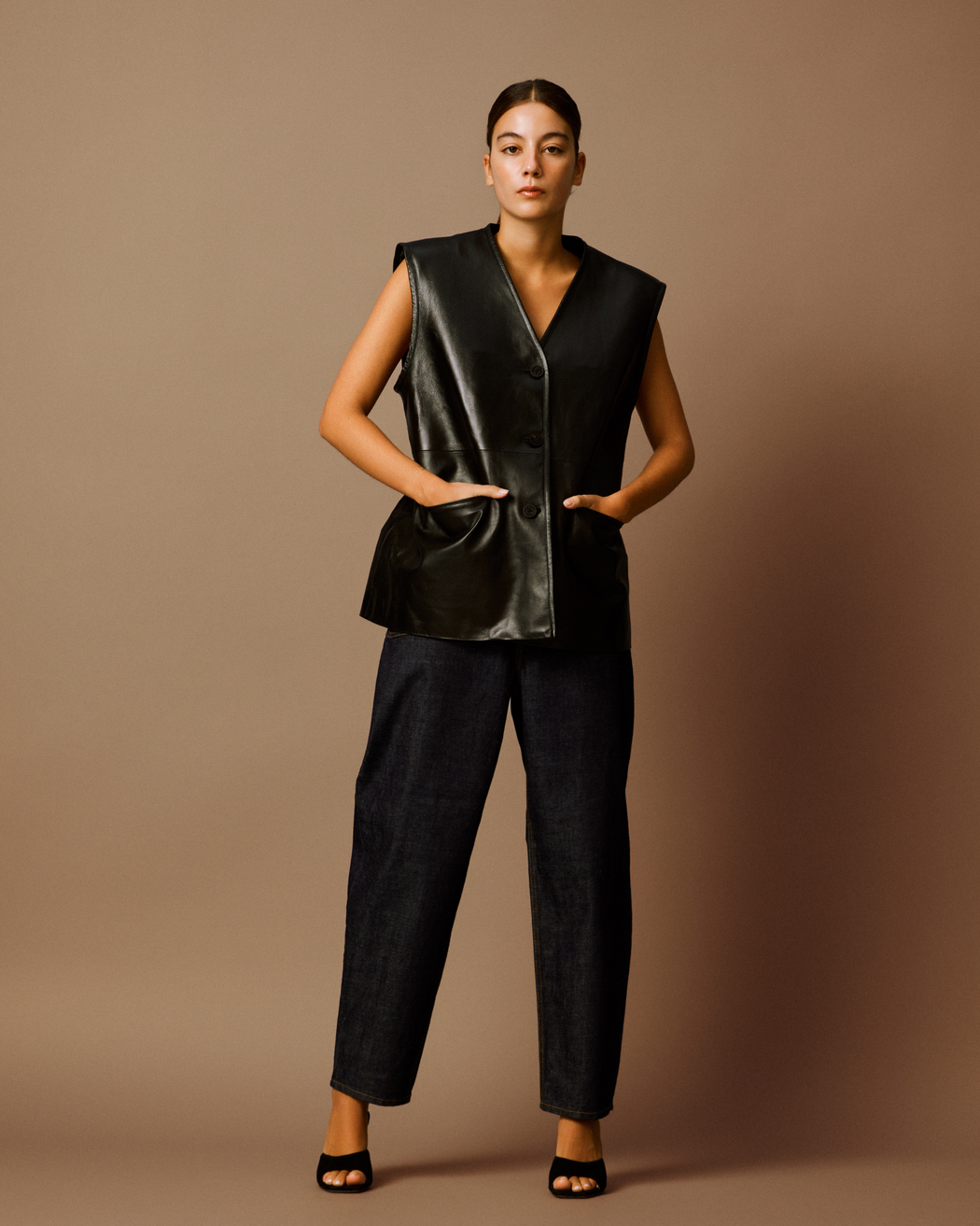 [予約]Black Leather Gilet[1月以降発送予定]