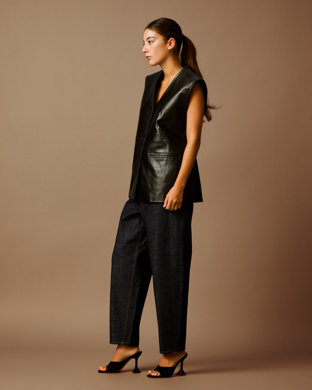 [予約]Black Leather Gilet[1月以降発送予定]