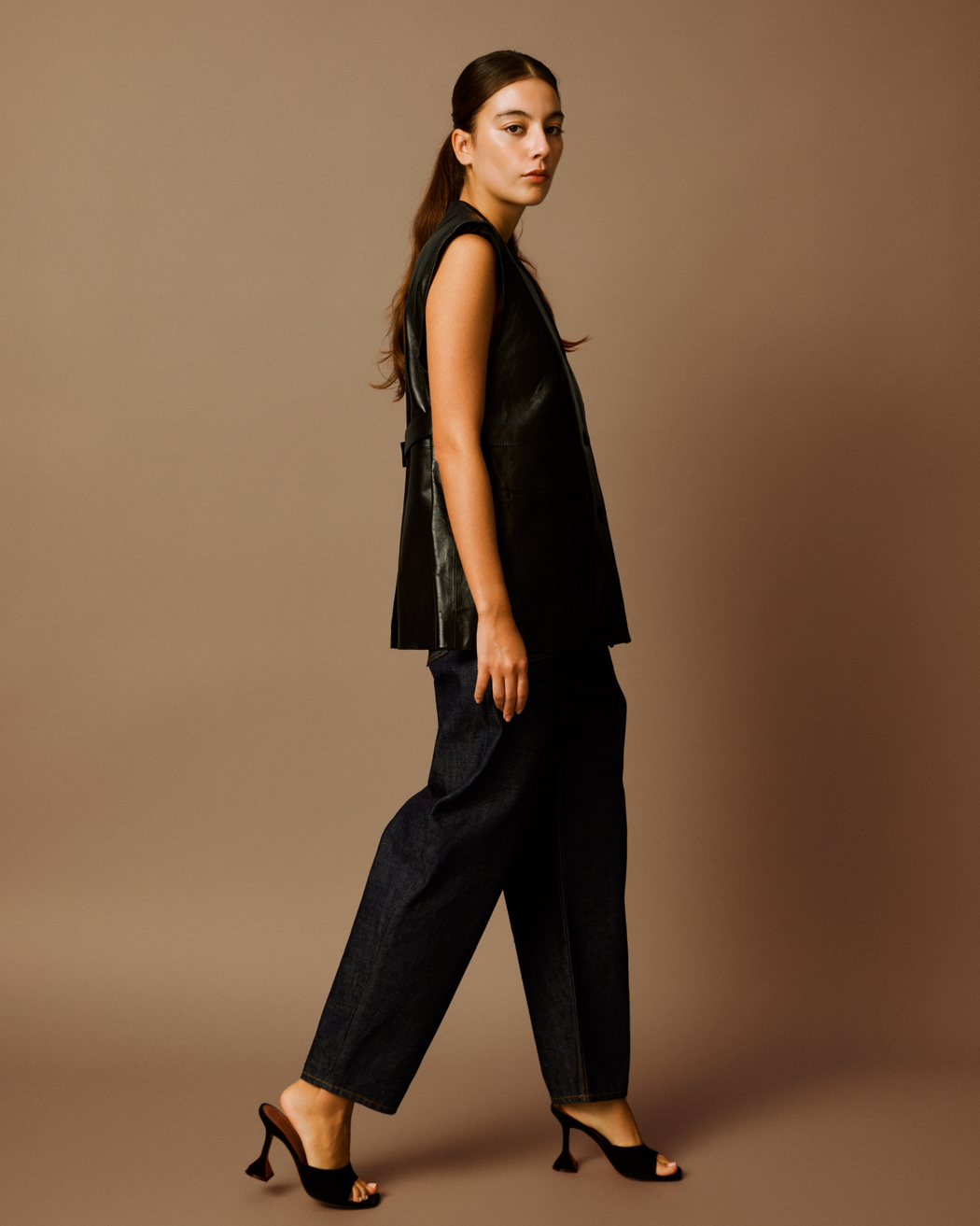 [予約]Black Leather Gilet[1月以降発送予定]